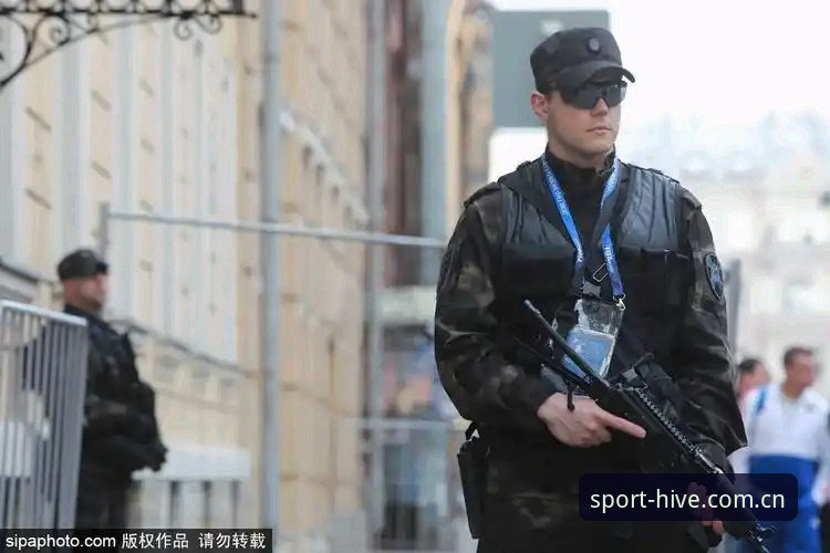 乐竞体育功能特色安卓版 世界杯安保策略深度分析:英国警员缩减背后的技术博弈